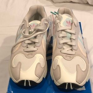 Adidas men’s sneakers